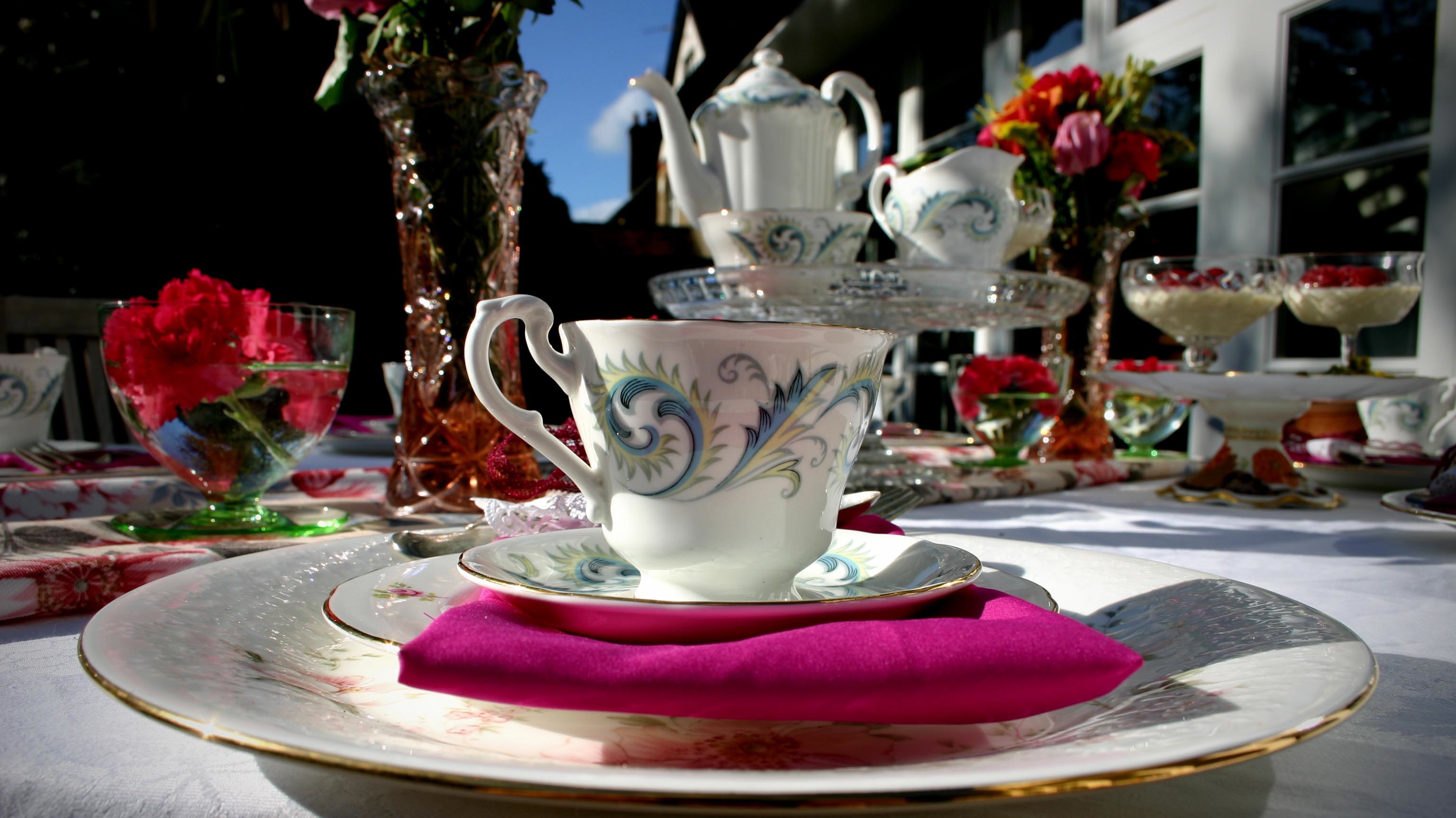 Tea cups