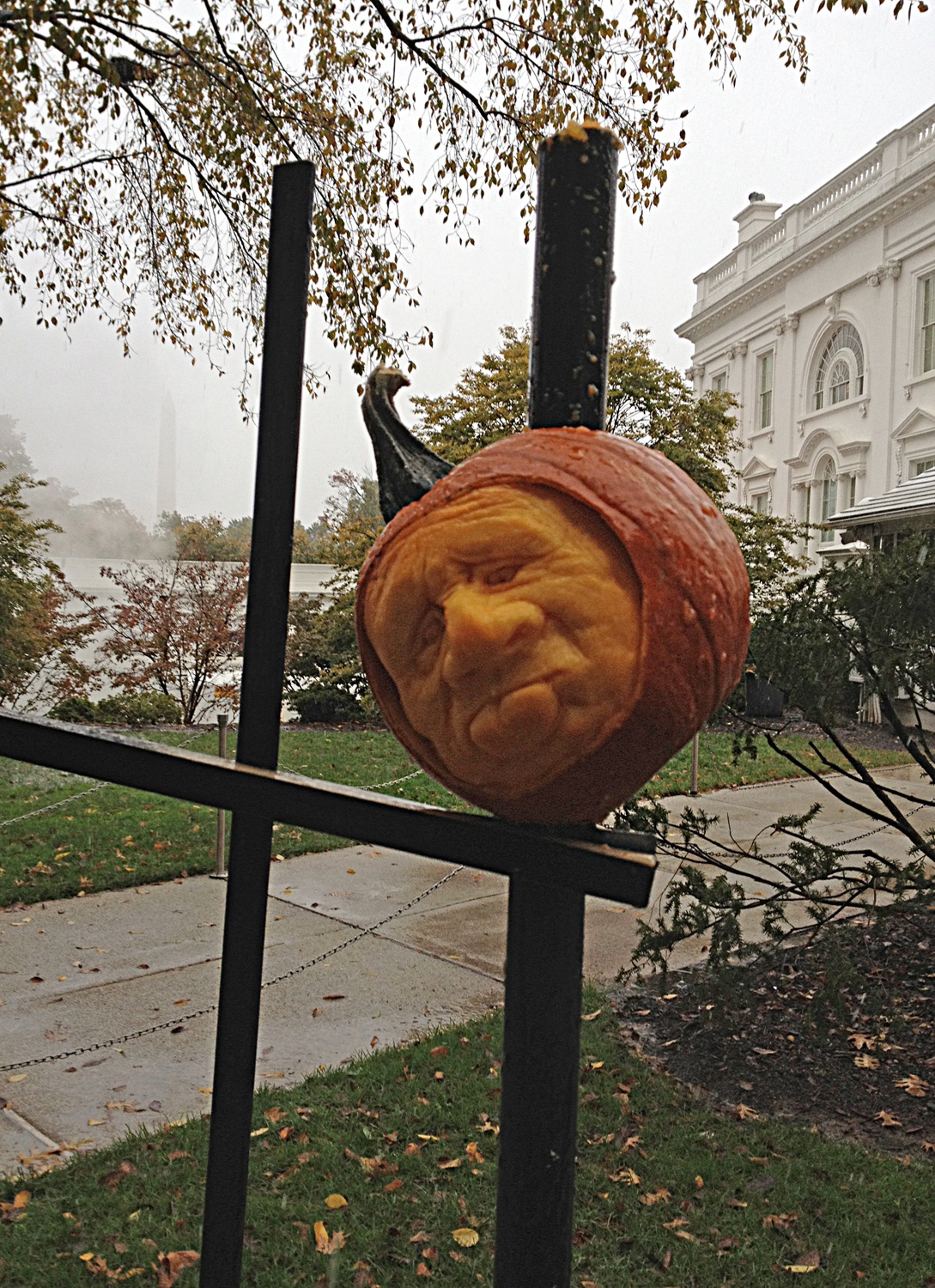 white_house_skewered_pumpkin